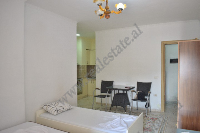 Studio for rent on Myrteza Topi street in Tirana.
The apartment&nbsp;is located on the third floor 